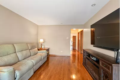 [Address not provided], Oak Lawn, IL 60453 - Photo 4