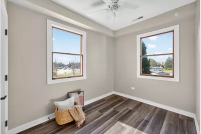 1430 Dekalb Avenue #B, Sycamore, IL 60178 - Photo 8