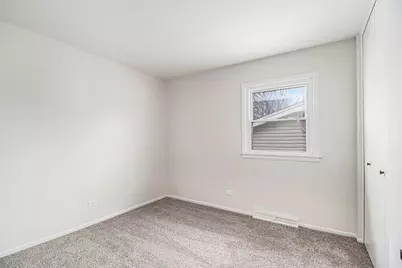 334 Stillwell Drive, Buffalo Grove, IL 60089 - Photo 10