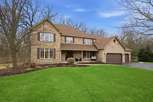 55 Oak Creek Dr, Yorkville, IL 60560 - Photo 2