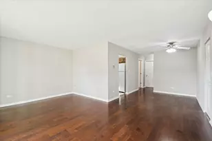 266 12th St, Wheeling, IL 60090 - Photo 4