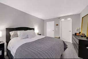 401 E Ontario St, Chicago, IL 60611 - Photo 14