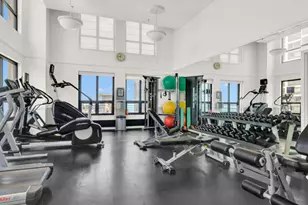 401 E Ontario St, Chicago, IL 60611 - Photo 24