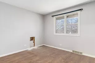 555 Monroe Rd, Bolingbrook, IL 60440 - Photo 10