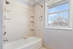 555 Monroe Rd, Bolingbrook, IL 60440 - Photo 12