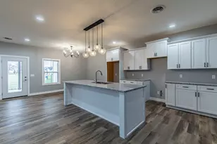 1015 S 6th St, Princeton, IL 61356 - Photo 8