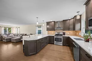 0S579 Robbins St, Winfield, IL 60190 - Photo 4