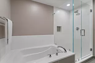 600 N Lake Shore Dr, Chicago, IL 60611 - Photo 16