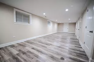 7133 S Indiana Ave, Chicago, IL 60619 - Photo 20