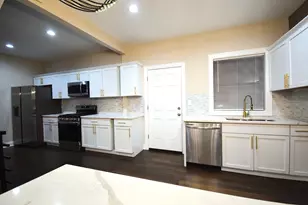 7133 S Indiana Ave, Chicago, IL 60619 - Photo 8