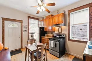 1821 N Sawyer Ave, Chicago, IL 60647 - Photo 6