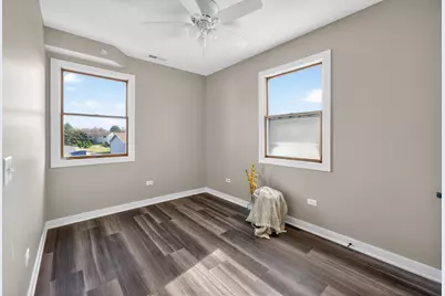 1430 Dekalb Avenue #C, Sycamore, IL 60178 - Photo 8