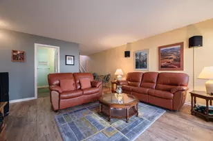 113 Meredith Ln, Streamwood, IL 60107 - Photo 8