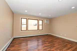 10625 Parkside Ave, Chicago Ridge, IL 60415 - Photo 10