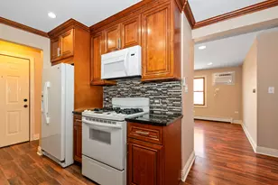 10625 Parkside Ave, Chicago Ridge, IL 60415 - Photo 6