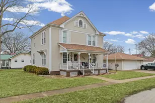 108 S Main St, Mansfield, IL 61854 - Photo 2