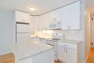 2400 N Lakeview Ave, Chicago, IL 60614 - Photo 6