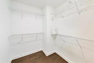 2 E Erie St, Chicago, IL 60611 - Photo 22