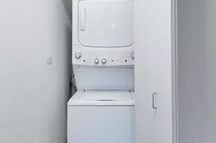 2 E Erie St, Chicago, IL 60611 - Photo 26