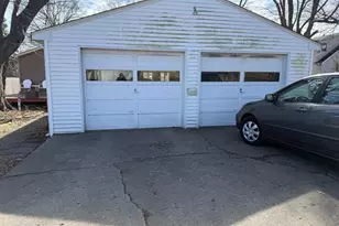 406 Opper Ave, Granville, IL 61326 - Photo 10