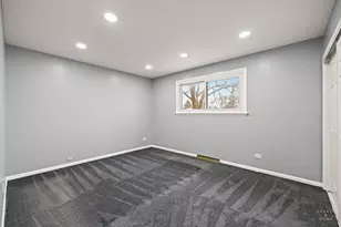 1923 E Pawnee Ln, Mount Prospect, IL 60056 - Photo 26