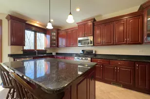 9030 Elm Ave, Burr Ridge, IL 60527 - Photo 20