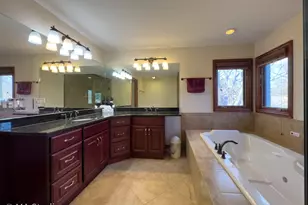9030 Elm Ave, Burr Ridge, IL 60527 - Photo 38