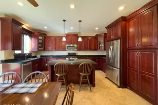 9030 Elm Ave, Burr Ridge, IL 60527 - Photo 16