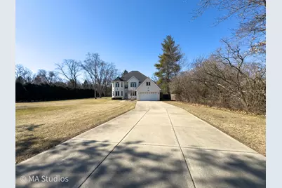9030 Elm Avenue, Burr Ridge, IL 60527 - Photo 2