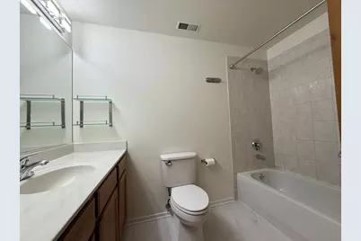 [Address not provided], Chicago, IL 60607 - Photo 12