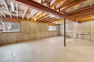 132 Meredith Ln, Streamwood, IL 60107 - Photo 24