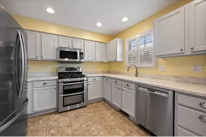 132 Meredith Lane, Streamwood, IL 60107 - Photo 6