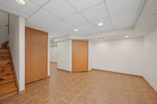 777 Village Cir, Marengo, IL 60152 - Photo 12