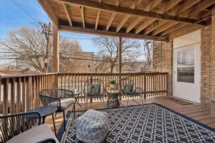 3037 N Troy St, Chicago, IL 60618 - Photo 12