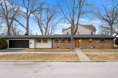 461 W Grantley Avenue, Elmhurst, IL 60126 - Photo 1