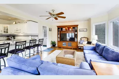 9433 Crawford Avenue, Evanston, IL 60203 - Photo 10