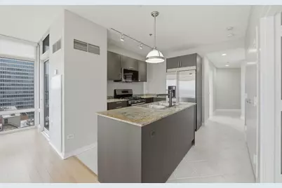 510 W Erie Street NW #1305, Chicago, IL 60654 - Photo 4