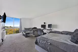 1555 N Dearborn Pkwy, Chicago, IL 60610 - Photo 2