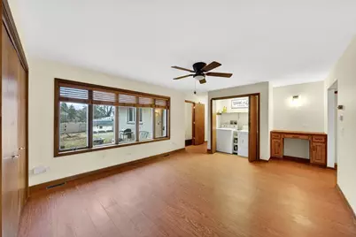 938 Duvall Drive, Woodstock, IL 60098 - Photo 8