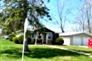 1828-1826 Horeb Ave, Zion, IL 60099 - Photo 2