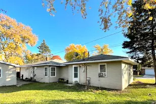 1828-1826 Horeb Ave, Zion, IL 60099 - Photo 2