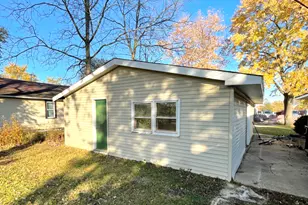 1828-1826 Horeb Ave, Zion, IL 60099 - Photo 6