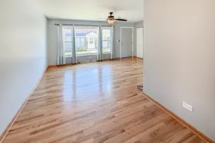 213 Lafayette St, Wood Dale, IL 60191 - Photo 6