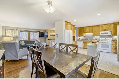 4175 Victoria Drive, Hoffman Estates, IL 60192 - Photo 8