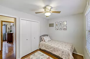 4175 Victoria Dr, Hoffman Estates, IL 60192 - Photo 20