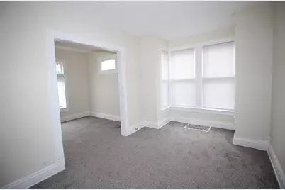 12814 Greenwood Avenue, Blue Island, IL 60406 - Photo 6