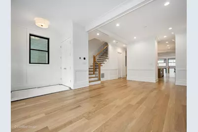 1228 W Wellington Avenue, Chicago, IL 60657 - Photo 8