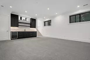 1228 W Wellington Ave, Chicago, IL 60657 - Photo 38