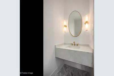 1228 W Wellington Avenue, Chicago, IL 60657 - Photo 20