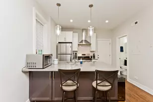 2045 N Wolcott Ave, Chicago, IL 60614 - Photo 4